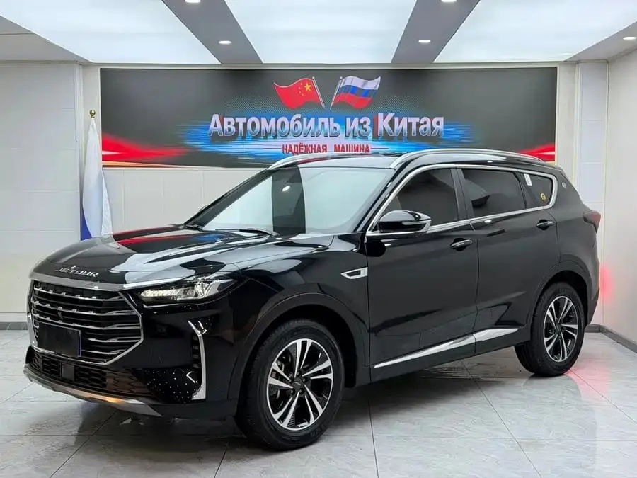 捷途X70 PLUS 2022款 1.5T DCT尊享版 7座 1.5T 自动 前置前驱