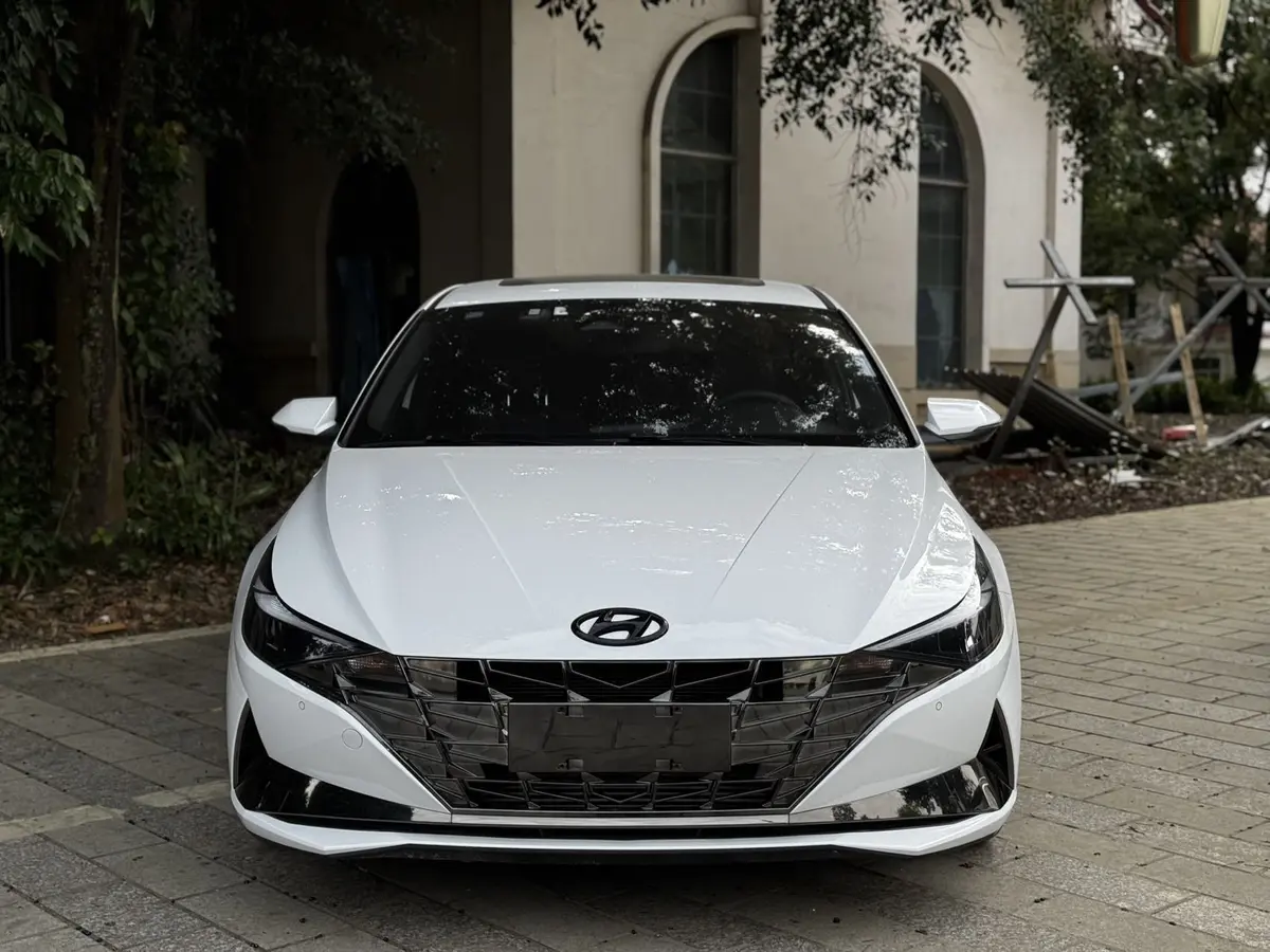 Hyundai Elantra, 2023 модельный год, 240TGDi, 1.4T, DCT (роботизированная КПП с двойным сцеплением), передний привод