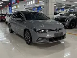 Volkswagen Golf 2023 модельного года, 280 Pro, с опциональными электроприводом сидений, памятью сидений, контурной подсветкой салона 9