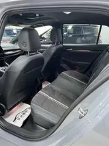 Volkswagen Golf, 2023 (рестайлинг), 280TSI DSG, R-Line Lite 9