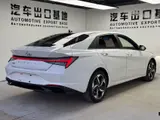 Hyundai Elantra, 2022 модельного года, 1.5L CVT LUX, комплектация «Люкс» 9