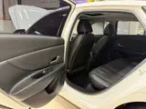 Hyundai Elantra, 2022 модельного года, 1.5L CVT LUX, комплектация «Люкс» 9