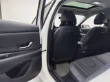 Hyundai Elantra, 2022 модельного года, 1.5L, CVT, комплектация «LUX (Премиум)», экологический стандарт China VI 12