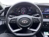 Hyundai Elantra, 2022 модельного года, 1.5L CVT LUX, комплектация «Люкс», экологический класс China VI 5