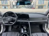 Hyundai Elantra, 2022 модельного года, CVT LUX, комплектация «Люкс» 1