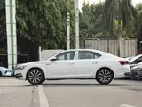 Skoda Superb 2025 TSI280 DSG Премиум Передний привод 2