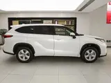 Highlander 2.5L Гибрид Элита 7-мест Полный привод 8
