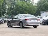Camry 2.0L Бензин Передний привод 4