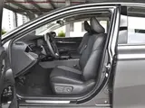 Camry 2026 2.0L Гибрид Лучезарный Передний привод 7