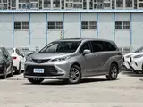 Sienna 2027 2.5L Гибрид Комфорт Полный привод 1