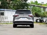 Sienna 2027 2.5L Гибрид Премьер Полный привод 6