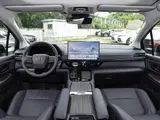 Sienna 2027 2.5L Гибрид Премьер Полный привод 8
