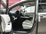 Sienna 2027 2.5L Гибрид Лучезарный Полный привод 9