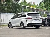 Sienna 2027 2.5L Гибрид Платинум Передний привод 5
