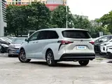 Sienna 2027 2.5L Гибрид Комфорт Передний привод 5