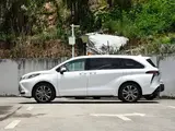 Sienna 2027 2.5L Гибрид Премьер Знатный Передний привод 4