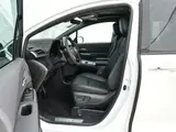 Granvia 2026 2.5L Гибрид Знатный PLUS Передний привод 7