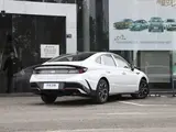 Hyundai Sonata 2024 1.5T Pro DCT Передний привод 5