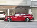 Hyundai Elantra 2023 1.5L CVT LUX Премиум Передний привод 4