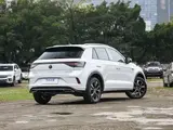 Volkswagen T-Roc 2025 300TSI 1.5Т Morning-Light DSG Передний привод 7