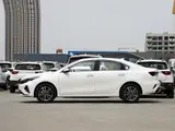 Kia K3 2024 1.5L CVT Делюкс Смарт Передний привод 4