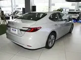 Camry 2026 2.0L Гибрид Люкс Передний привод 9