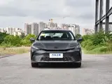 Camry 2026 2.0L Гибрид Лучезарный Передний привод 2