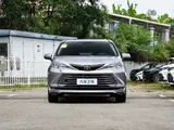 Sienna 2027 2.5L Гибрид Премьер Полный привод 2