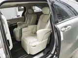 Sienna 2027 2.5L Гибрид Лучезарный Полный привод 10