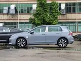 Volkswagen Golf 2026 300TSI 1.5Т Pro DSG Передний привод 7