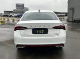 Skoda Octavia PRO 2022 TSI280 Luxury Edition 1.4T АКПП Передний привод 3