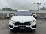 Skoda Octavia PRO 2022 TSI280 Luxury Edition 1.4T АКПП Передний привод 12