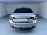 Skoda Superb 2023 Рестайлинг TSI280 DSG Prestige Edition 1.4T АКПП Передний привод 7