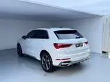 Audi Q3 2022 35 TFSI Dynamic Fashion 1.4T АКПП Передний привод 9