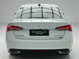 Skoda Octavia PRO 2023 Рестайлинг TSI280 Prestige Edition 1.4T АКПП Передний привод 13
