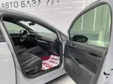 Volkswagen Golf, 2023, 1.4T R-Line Lite 17