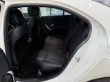 奔驰A级 2022款 改款 A 180 L 运动轿车 18