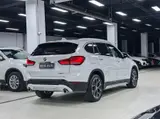 BMW X1 2022 sDrive20Li Fashion 1.5T АКПП Передний привод 6