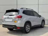 Subaru Forester 2022 2.0i AWD Luxury EyeSight 2.0L АКПП Полный привод 12