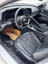Hyundai Elantra 2022 1.5L CVT LUX, China VI 2