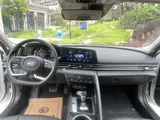 Hyundai Elantra, 2022 модельного года, комплектация «Премиум» 8