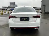Skoda Octavia PRO 2022 TSI280 Luxury Edition 1.4T АКПП Передний привод 18