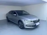 Skoda Superb 2023 Рестайлинг TSI280 DSG Prestige Edition 1.4T АКПП Передний привод 15
