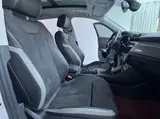 Audi Q3 2022 35 TFSI Dynamic Fashion 1.4T АКПП Передний привод 16