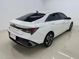 Hyundai Elantra 2023 1.5L CVT LUX Premium Edition 1.5L Automatic FWD 6