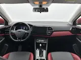Jetta VS5 2022 280TSI Glory 1.4T АКПП Передний привод 2