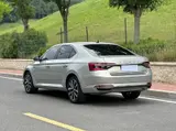 Skoda Superb 2022 TSI280 DSG Prestige Edition 1.4T АКПП Передний привод 5