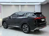 捷途X70 PLUS 2022款 1.5T DCT尊享版 7座 1.5T 自动 前置前驱 4