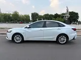 雪佛兰科鲁泽 2023款 1.5L 双离合悦享版 1.5L 自动 前置前驱 4