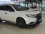 Mitsubishi Outlander 2021 2.0L 2WD Yaodong 5-Seat Automatic FWD 1